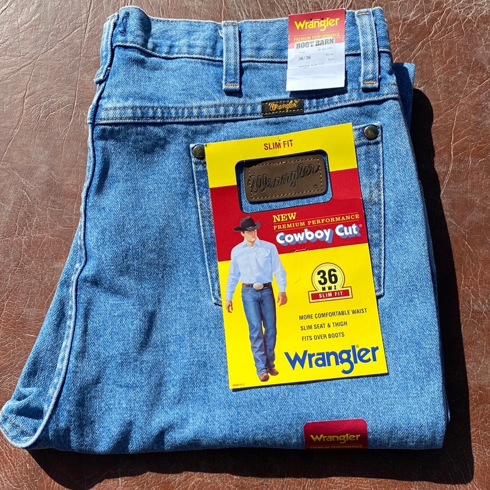 *New with tags!* Wrangler Cowboy Cut slim fit light wash jeans